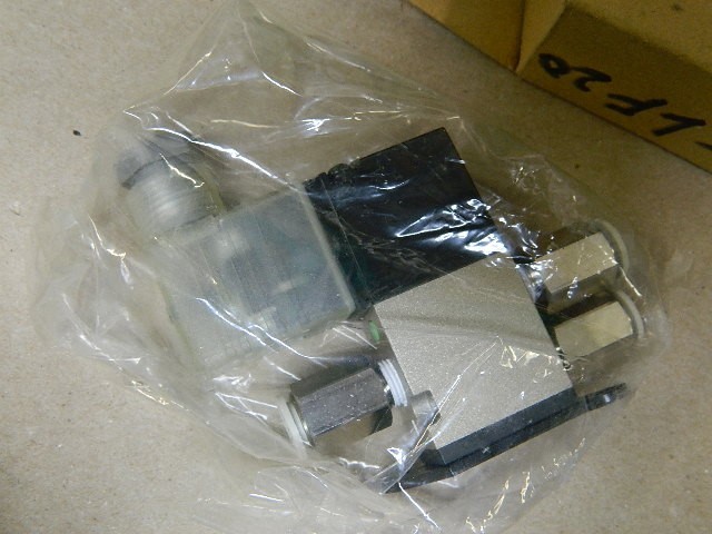 CKD Pneumatic Cylinder 3PA210-GS8-LSP-3 NEW