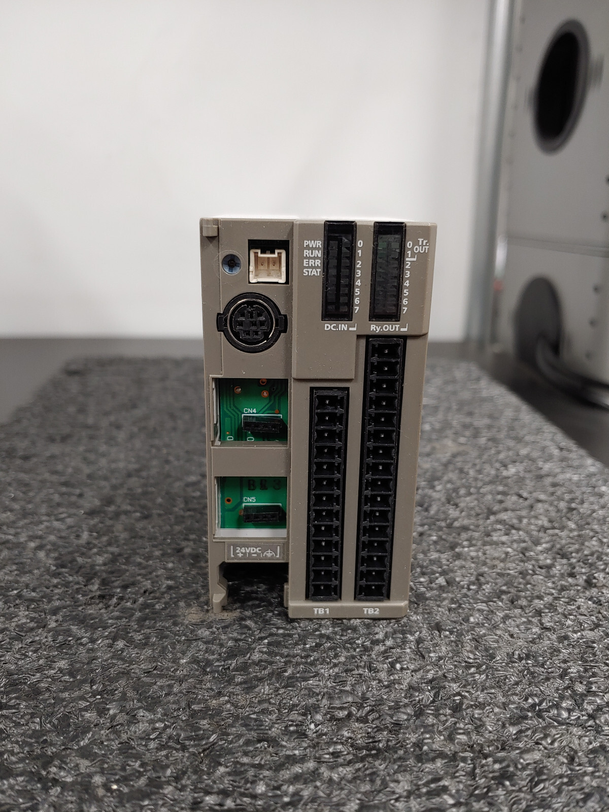 IDEC MICROSMART PENTRA FC5A-D16RS1 PLC 16I/O CPU Relay/Src Output Module