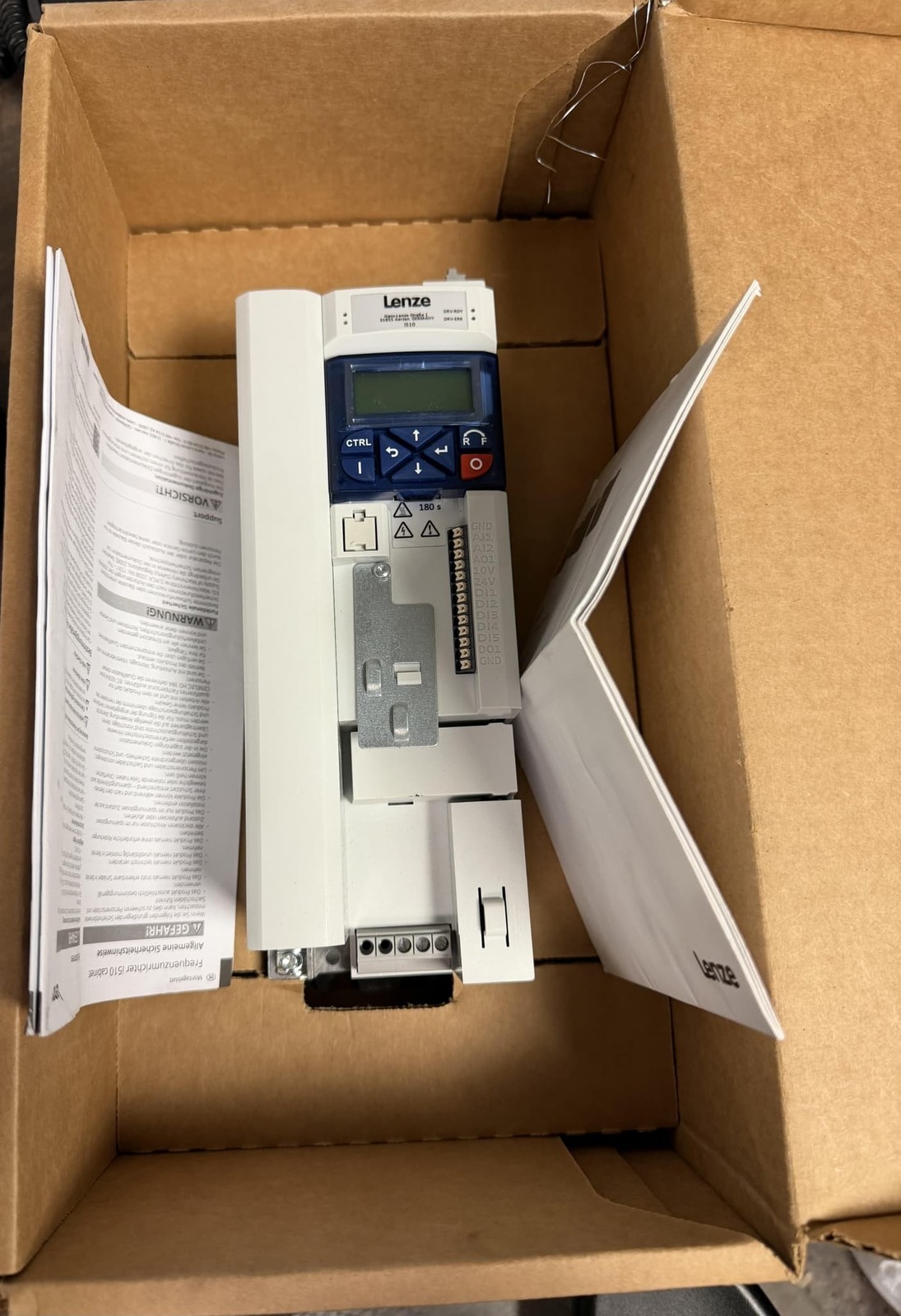 LENZE – I51AE240C10V01000S (WITH KEYPAD) – OPEN BOX