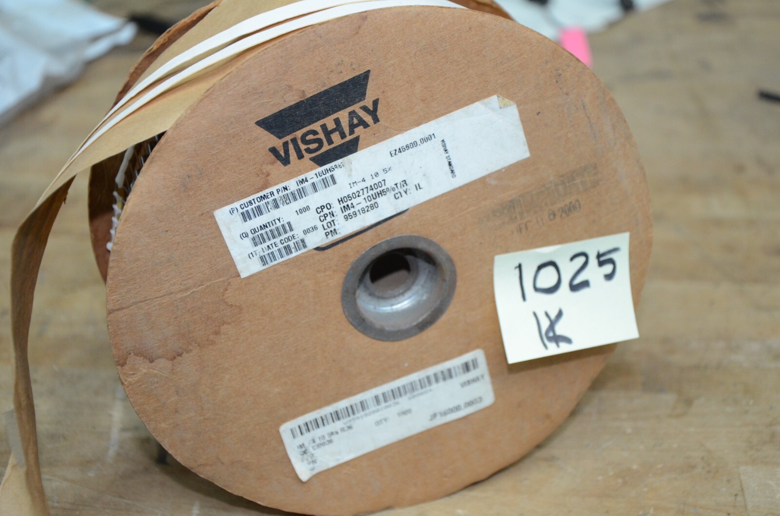 Vishay IM-4 10 uh 5% Molded Axial Leaded Inductor lot of 50 New Open box IM4
