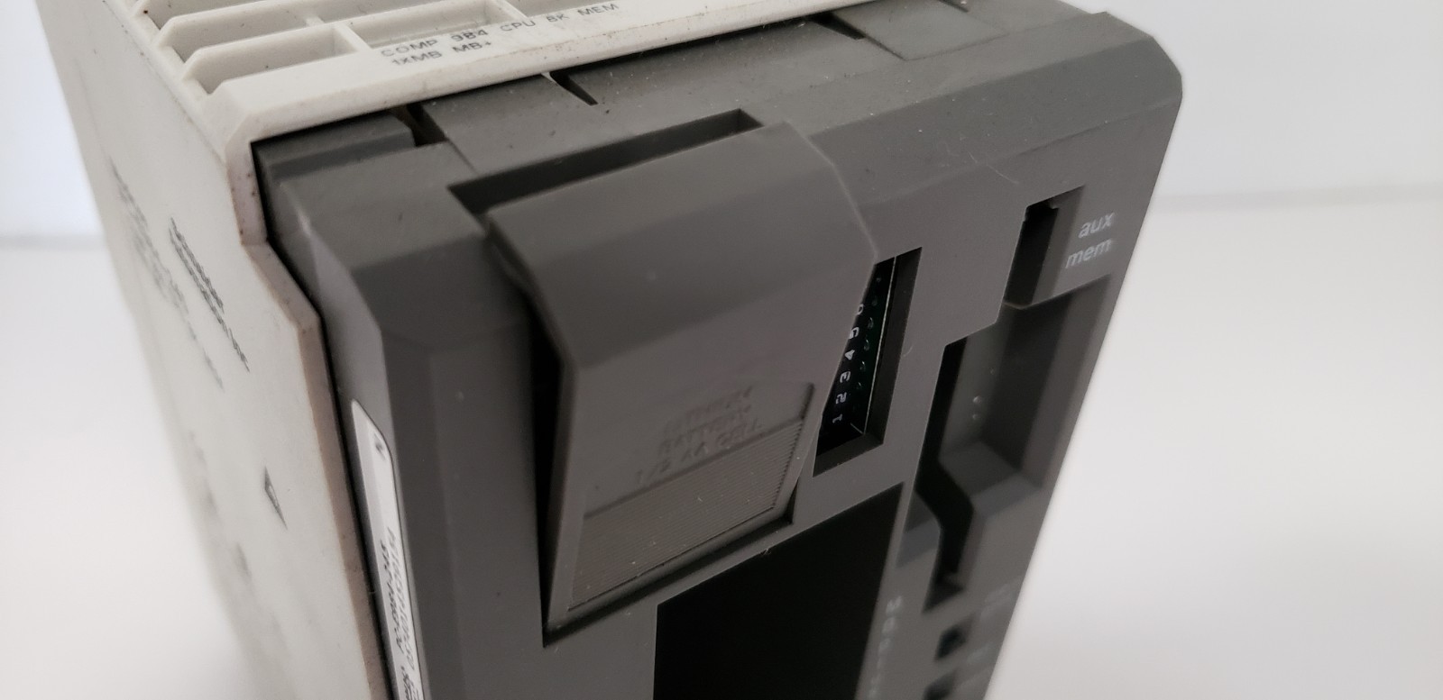 SCHNEIDER AUTOMATION PC-E984-245 MODICON PROGRAMMABLE CONTROLLER, 984 COMP, 8K