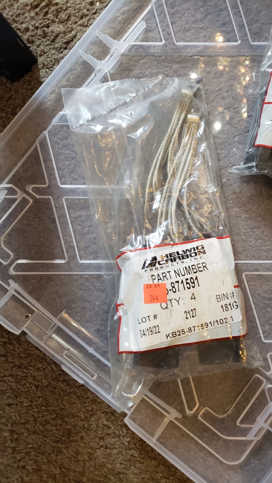NEW LOT (Pack) o 4 HELWING CARBON Motor Brushes 1.5 x 3.25 # 25-871591 204219 cc