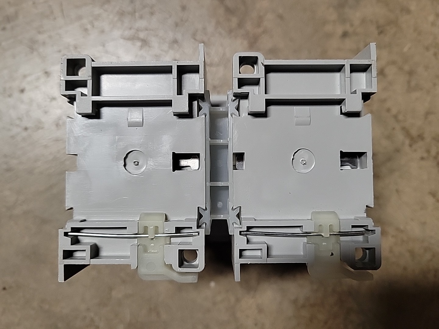 ALLEN-BRADLEY REVERSING CONTACTOR 104-C09ZJ22 100-C09Z*10 A
