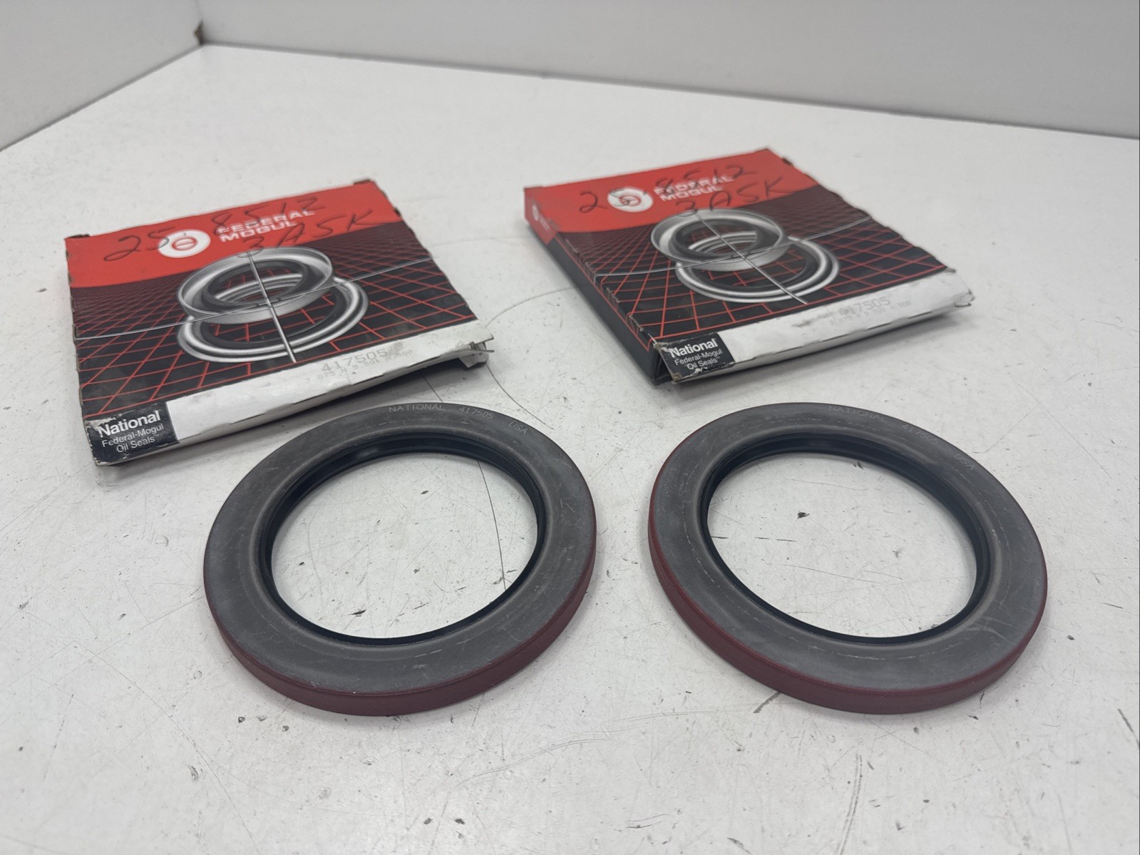 (Qty.2) Federal Mogul 417505 Oil Seal – 3.875 X 5.501 X 0.500″ 8A