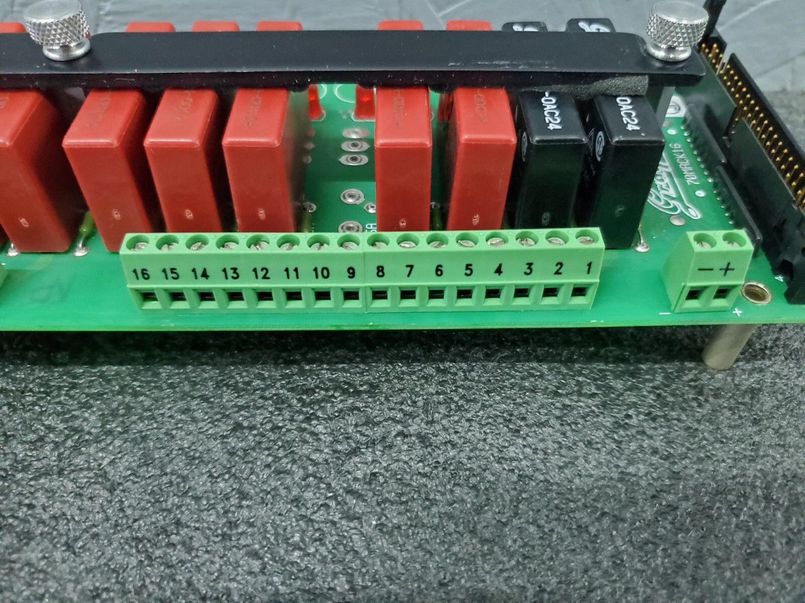 GRAYHILL 70MRCK16-HL I/O MODULE RACK, w/ Modules 70M-ODC24, OAC24, IDC24
