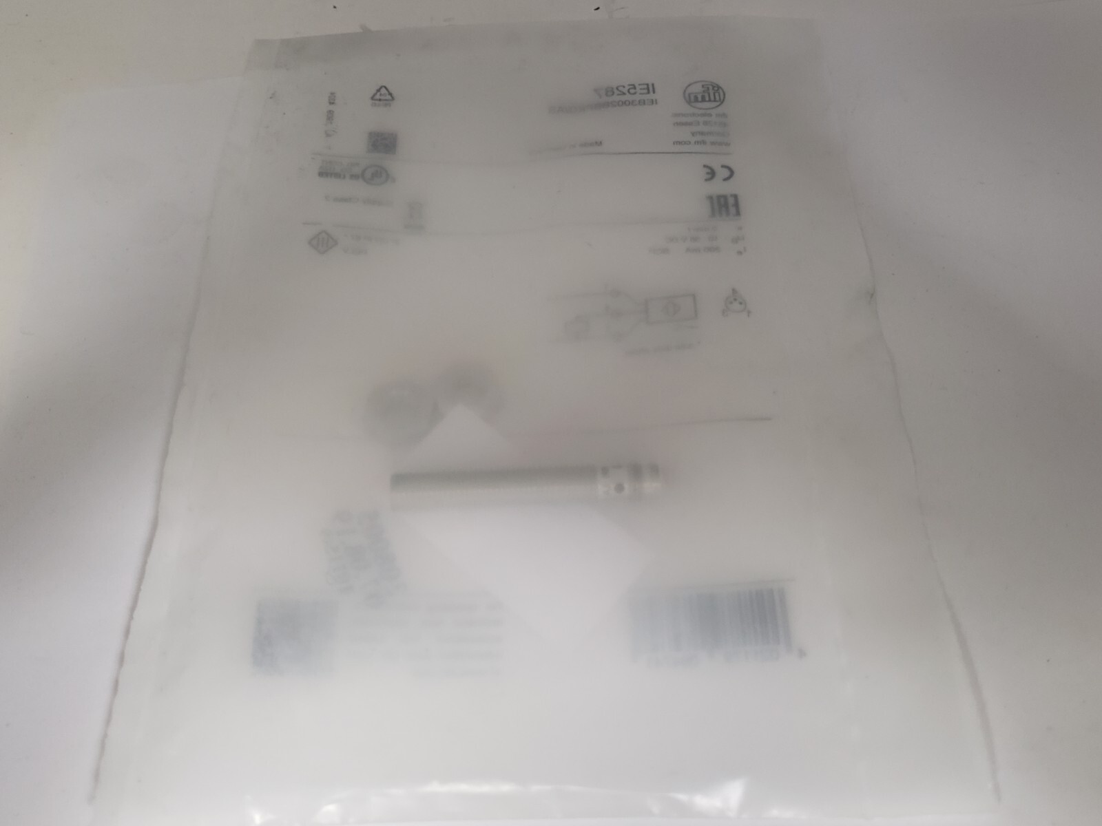 IFM ELECTRONIC IEB3002BBPKG/AS INDUCTIVE SENSOR (IE5287) NIB