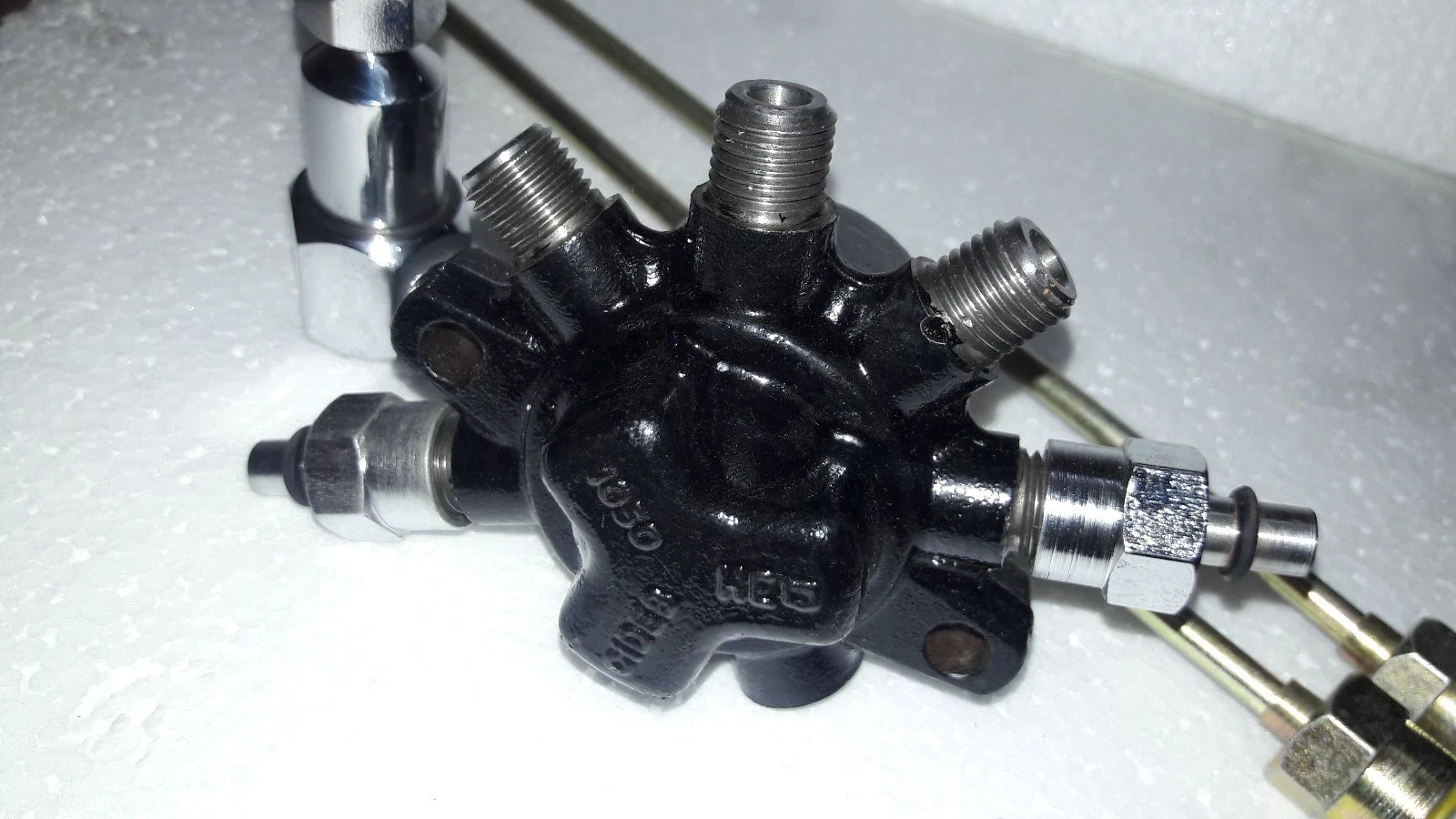 Spherical Common Fuel Rail with 3500 Bar High Pressure Gauge & High Prssre Pipes