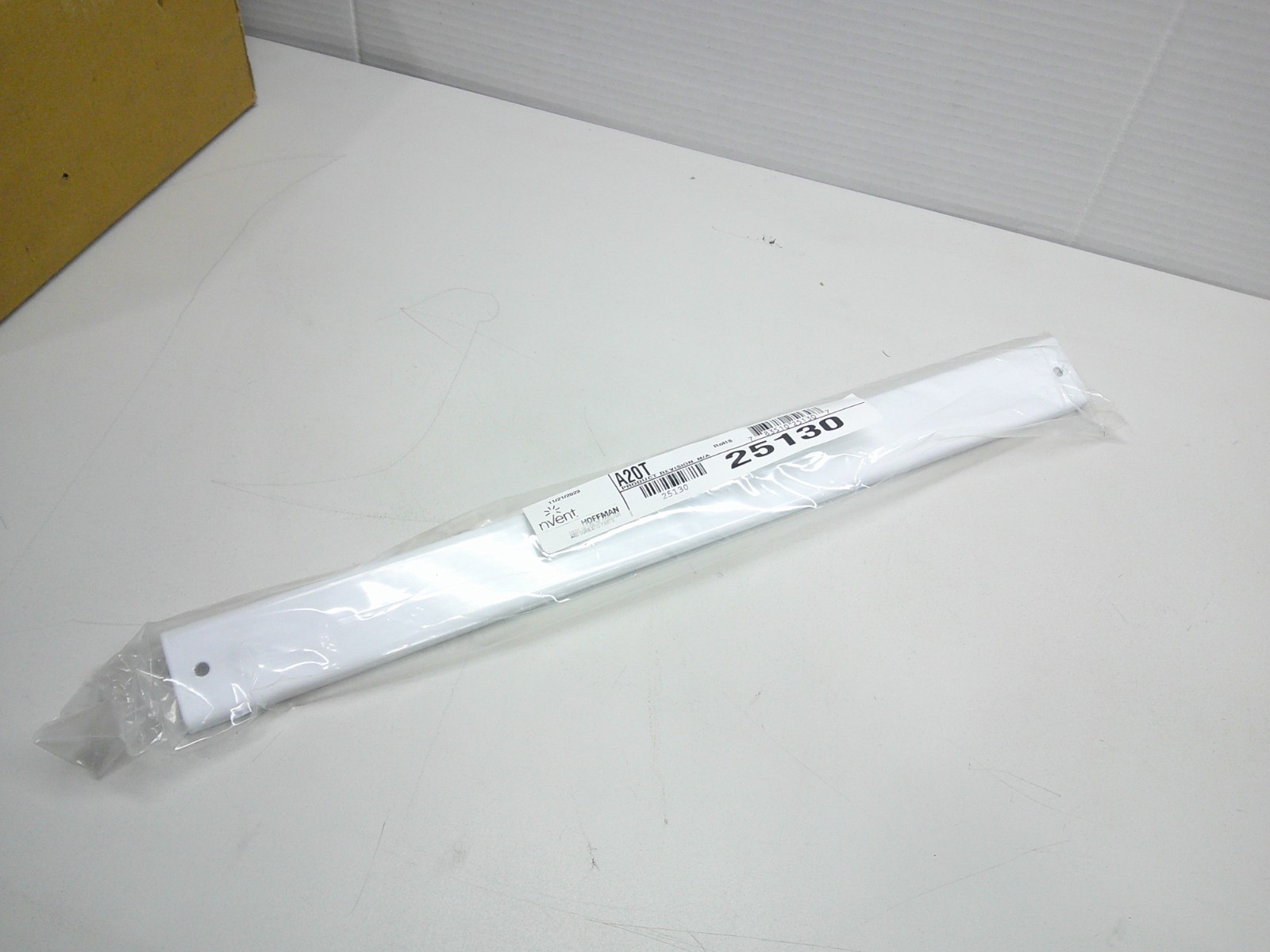 Hoffman A20T Terminal Strap / Terminal Kit Fits 20.00 Steel White