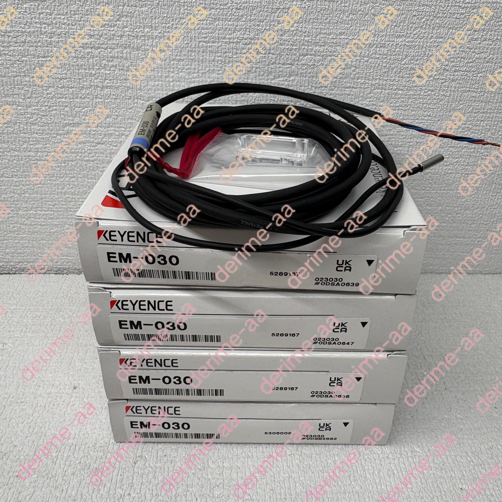 Keyence EM-030 proximity transducer#1pcs new in box