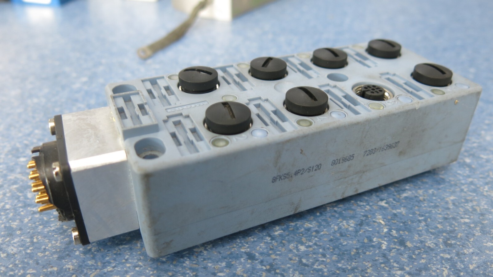 Escha 8FKS5.4P2/S120 Actuator Sensor Distribution Systems 8019685 PARTS