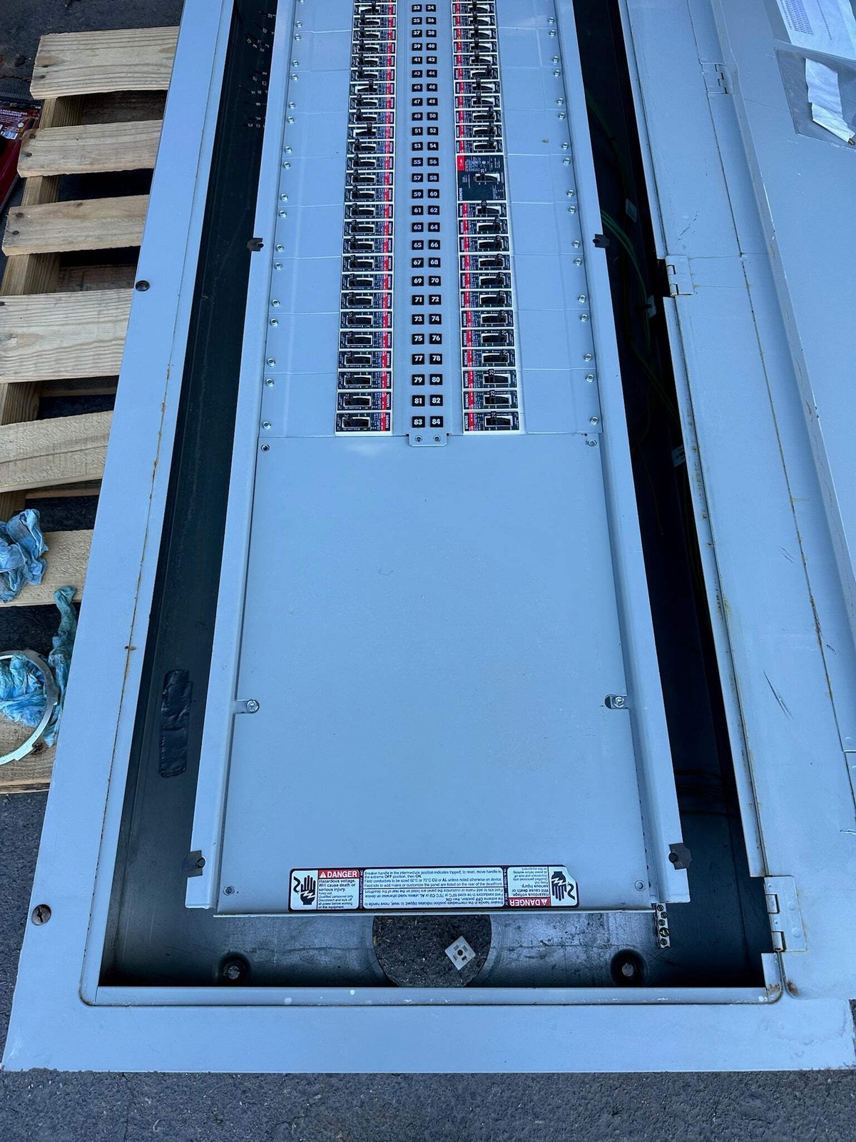 Siemens 480Y/277 V P3E80ML400FBS 400A 3-Phase Grow Light Panelboard 81 Breakers
