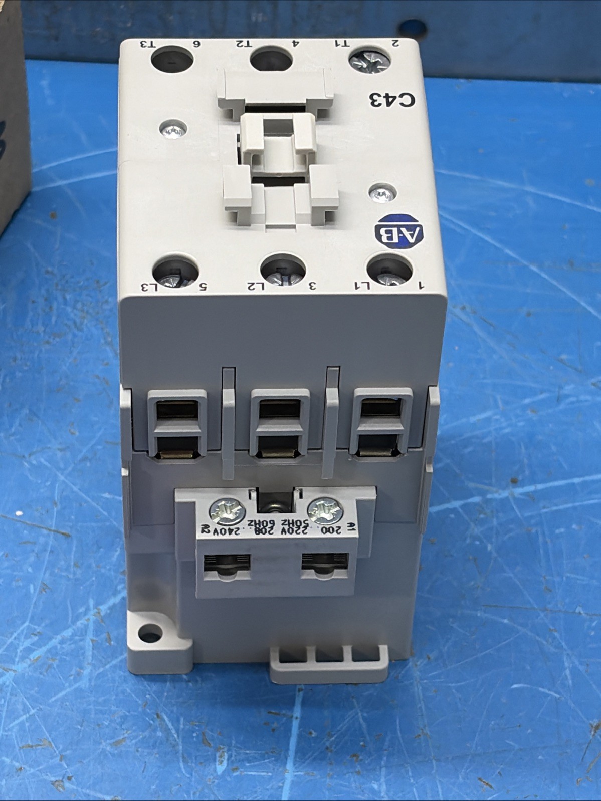 New! Allen Bradley 100-C43L00 Contactor 100-C43*00, 208-240V 60Hz Coil Ser A NIB