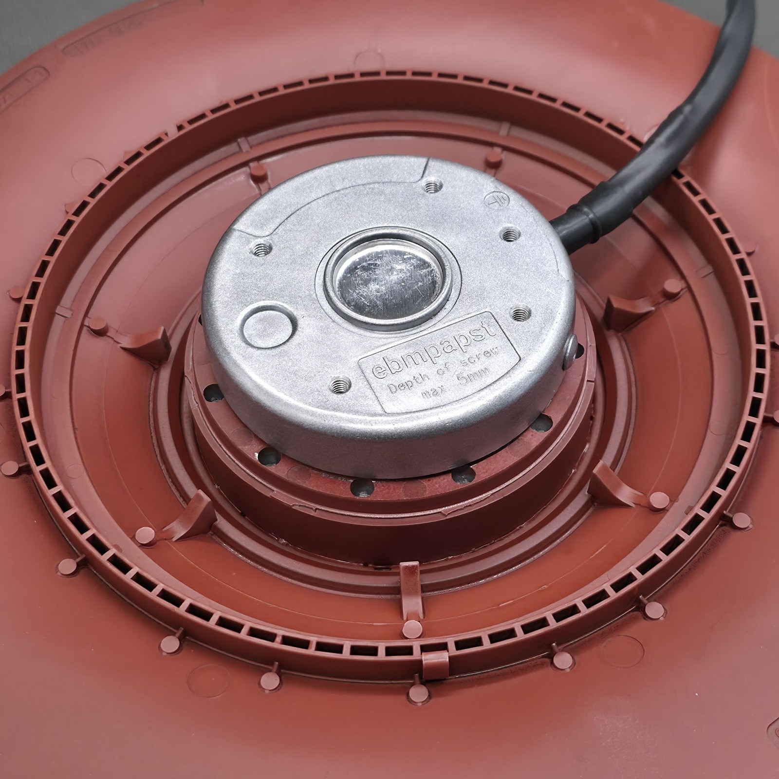 Cooling Fan For R2D250-RA10-12 R2D250-RA10-15 R2D250-RA10-13 R2D250-RA10-10 400V