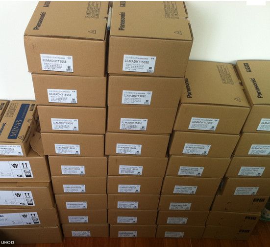 NEW Panasonic MHMA302P1C 90days warranty via FedEx