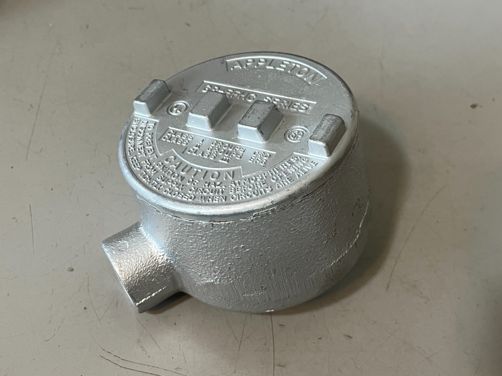 Appleton, GR-EFHC Series Malleable Iron Junction Unilet, GRLB75