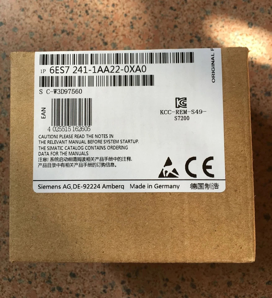 New Siemens 6ES7 241-1AA22-0XA0 Free Shipping New in Box New Factory Sealed PLC