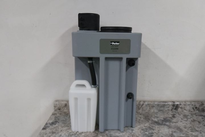 Parker ES2200 40 Max AC HP 99 CFM Max Flow Rate Oil and Water Separator