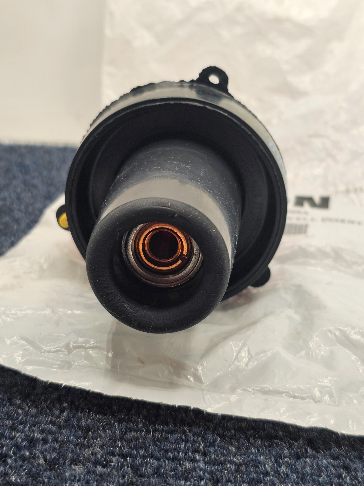 Eaton LB1215: Bushing Well Insert 8.3/14.4KV 200A 105-25 6750-3