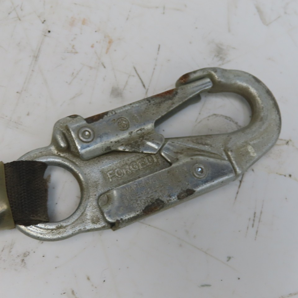 Honeywell Miller Scorpion PFL-2/9FT Fall Limiter Self-Retracting Lanyard