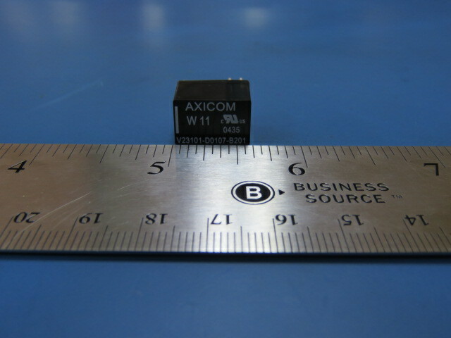 TYCO/ AXICOM 3-1393779-8 Qty of 10 per Lot Electromechanical Relay SPDT 1A 24VD