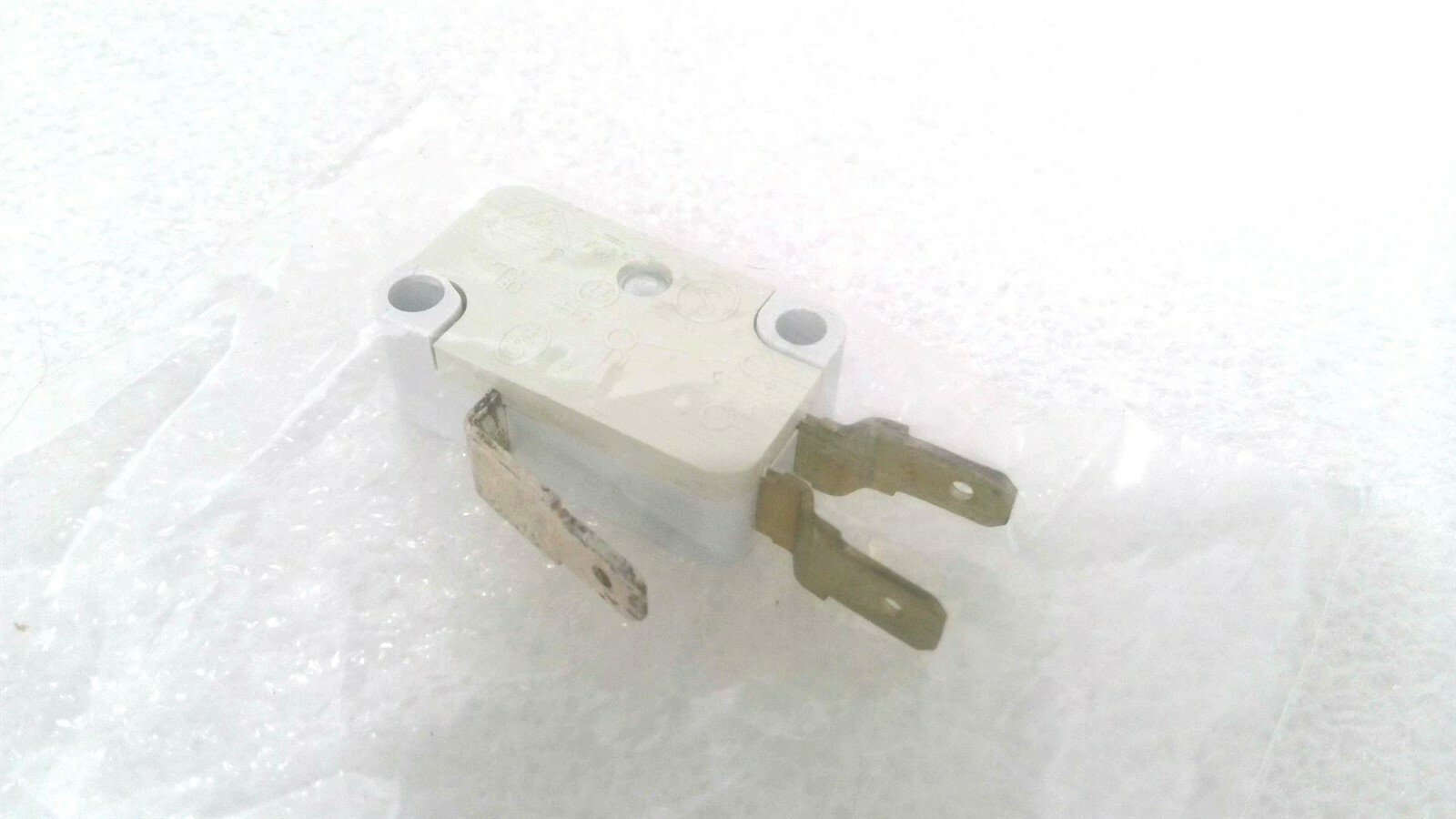 CHERRY E22-00AXG MICRO SWITCH, MADE IN GERMANY ( LOT OF 2 )