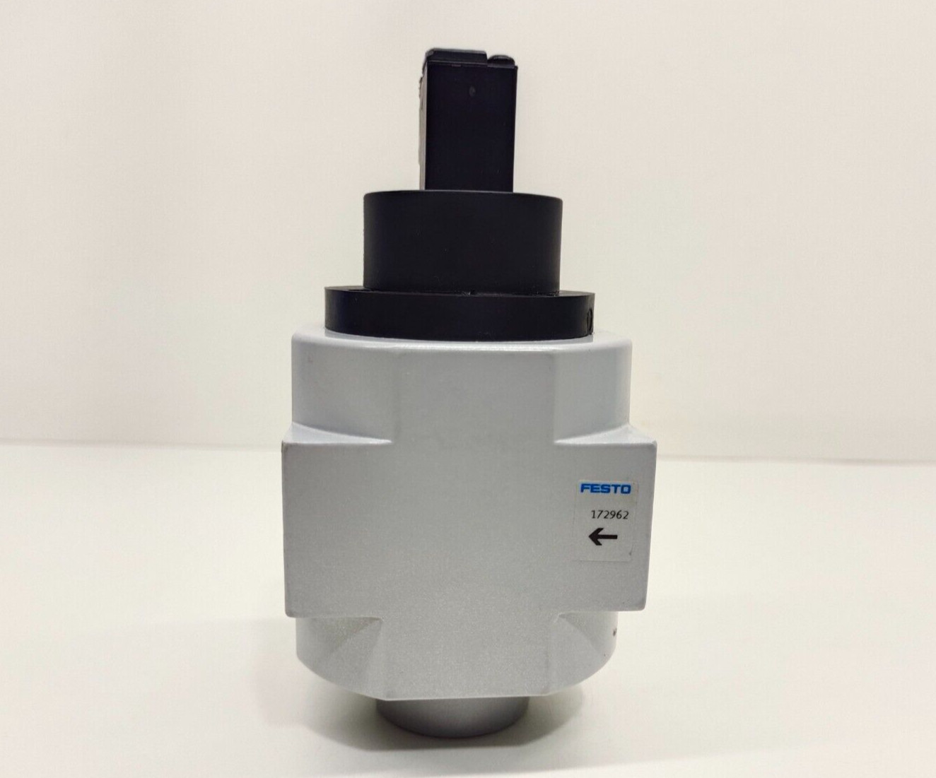 Festo HEE-D-MAXI-24 172962 safety start valve (FREE SHIPPING)