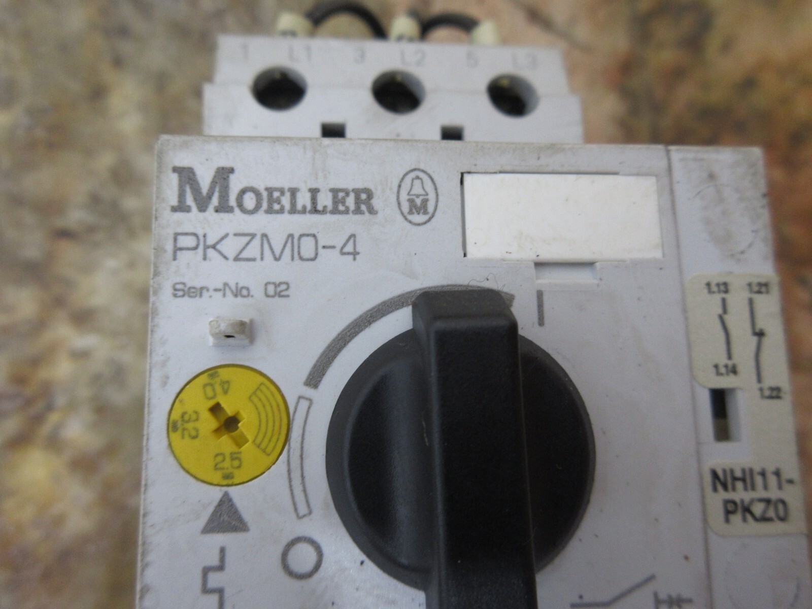 KLOCKNER MOELLER MOTOR STARTER PKZM0-4 DIL00M-10