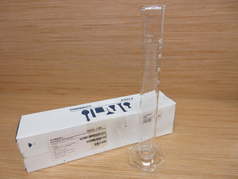Pyrex 3024-100 Corning Cylinder 3024