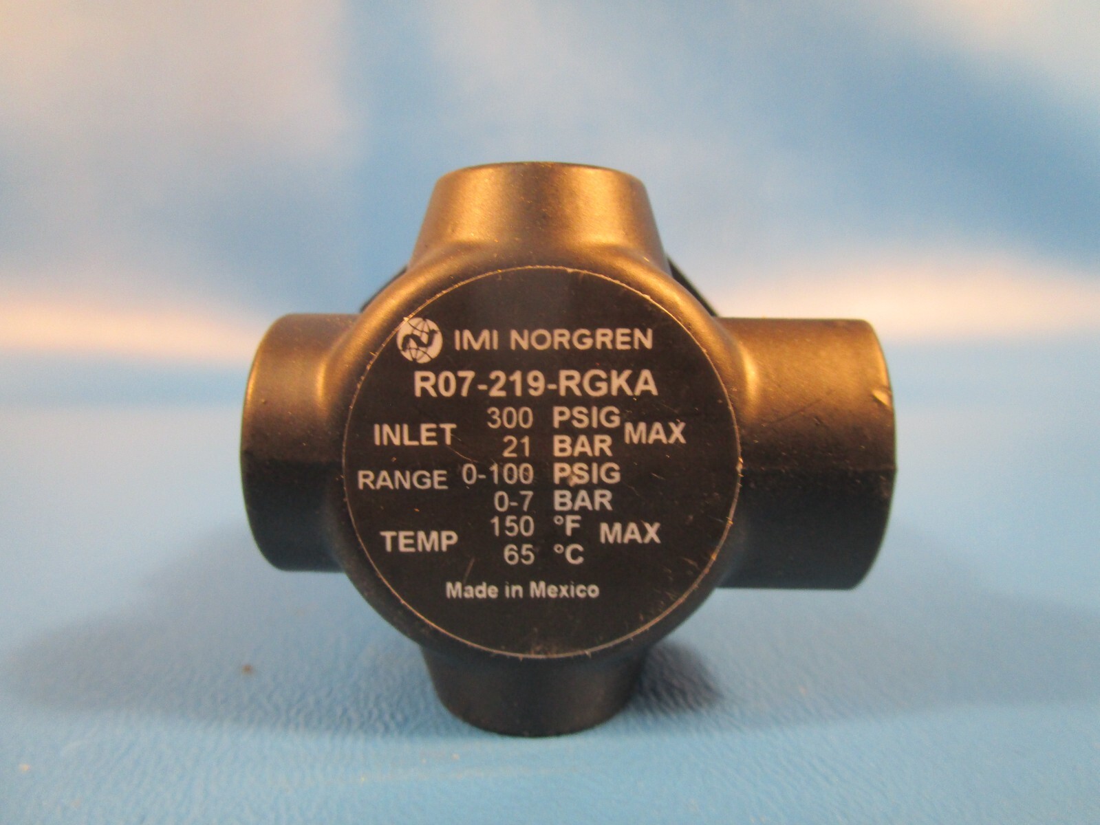 NORGREN R07-219-RGKA, Pressure Regulator, 0-160 PSI gauge, 1/8″,1/4″ PORTS