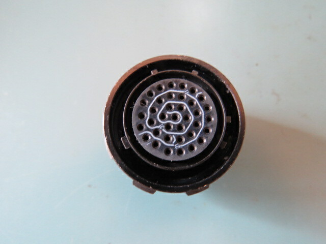 AMPHENOL D38999/26ZD35SN Qty of 1 per Lot 37 Position Circular Connector Plug,