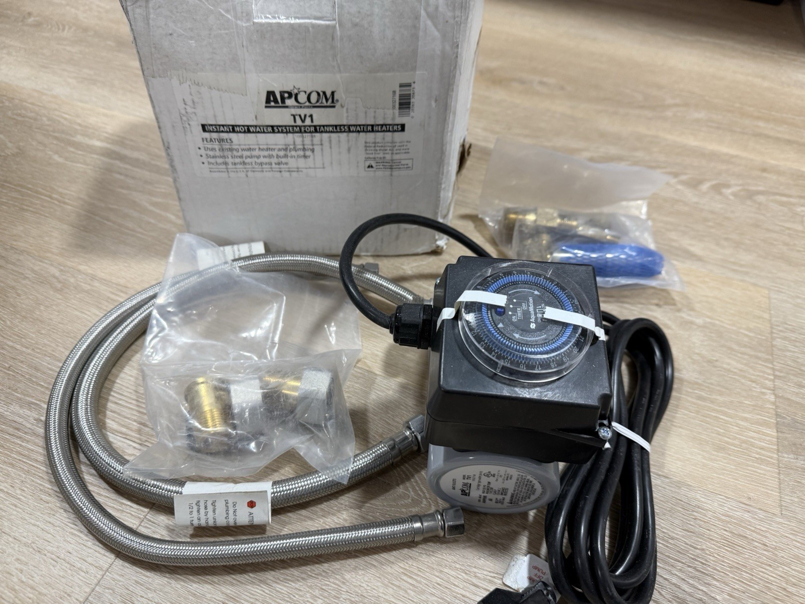 NEW APCOM TV1 Instant Hot Water Recirculating Pump Tankless Water Heaters READ