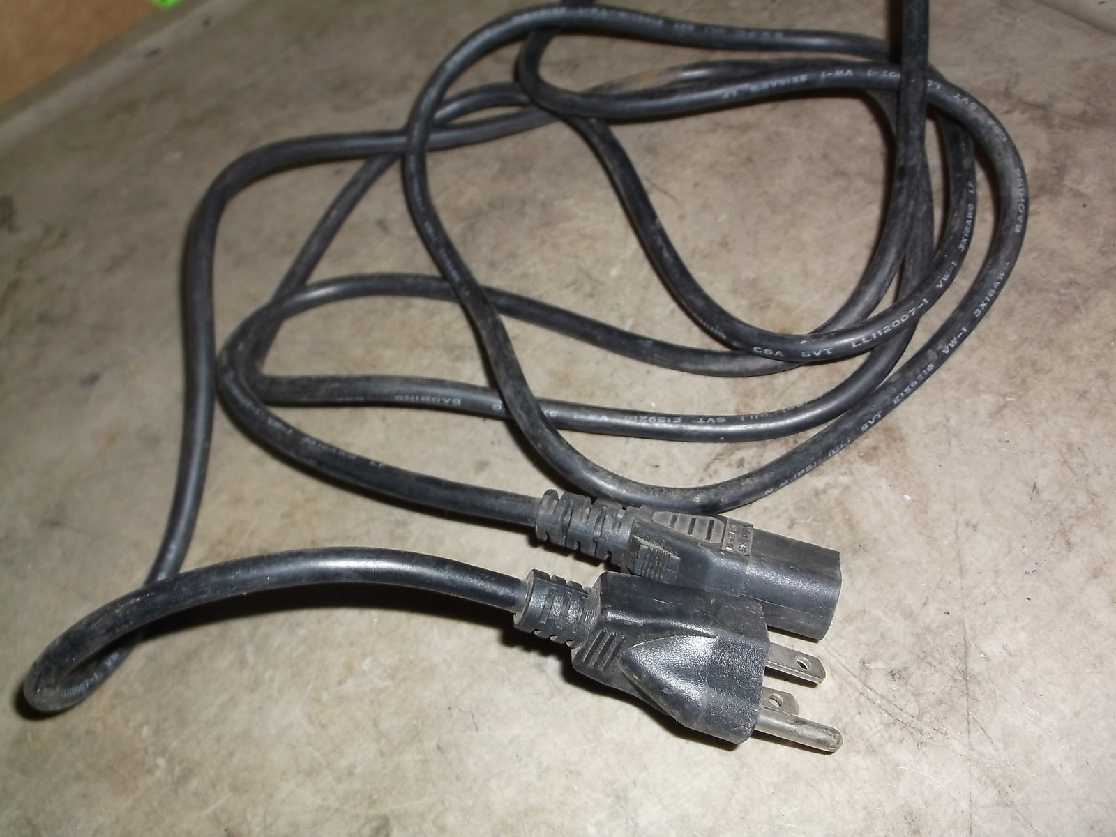 Volex V1625 Power Cable Cord 10A 25V E159216 *FREE SHIPPING*