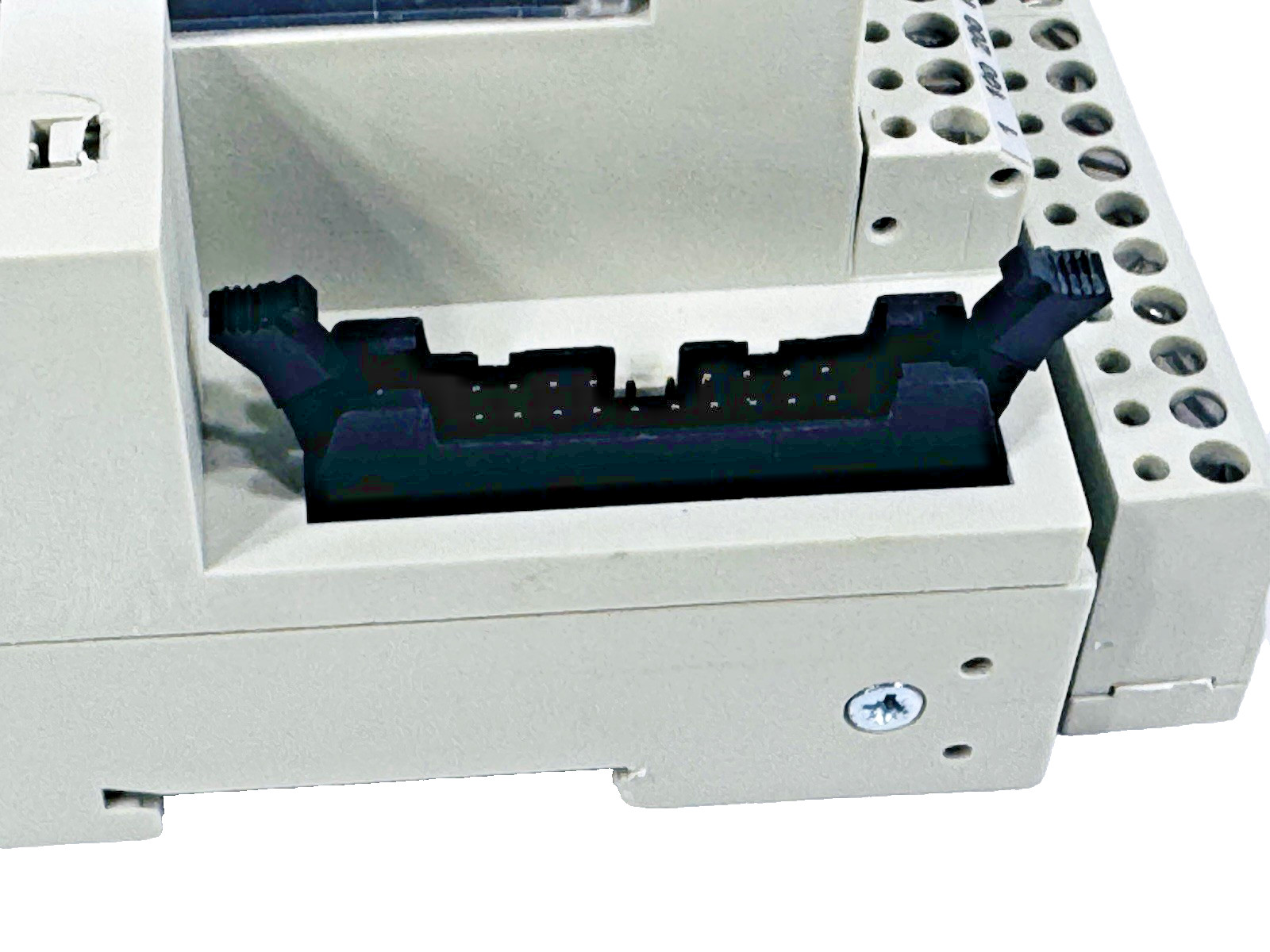 Schneider Modicon ABE7-P16T318 230V Max/CHAN, 12A MA Sub-Base Plug In Relay DIN