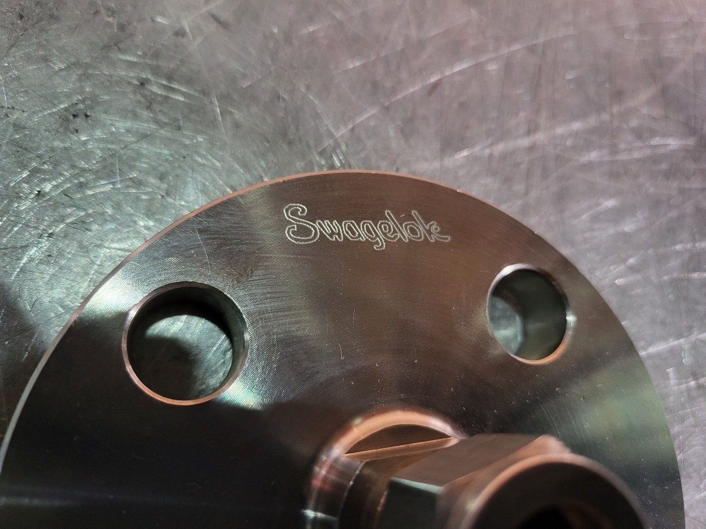 Swagelok SS-810-F16-150 1″, Class 150 Flange Adapter