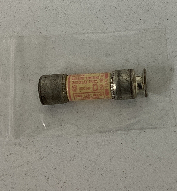 Gould Shawmut Tri-onic Lot of (2) TR15R 15 Amp Fuses