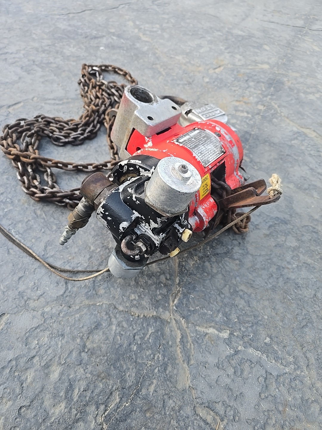 ARO Pnuematic Air Chain Hoist 1 Ton Model 7776DT Read Please