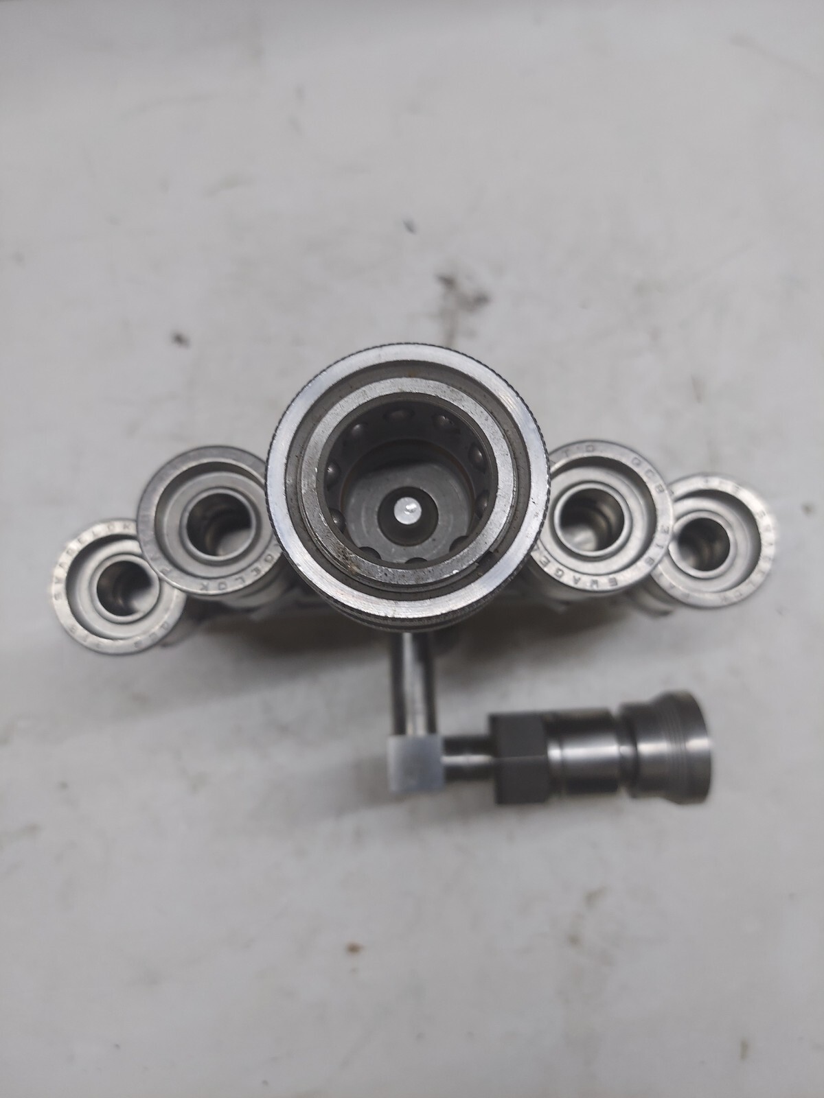 (AMAT) 0050-34671 MANIFOLD, TTF SUPPLY COMMON M/F LOOKS UNUSED MAKE OFFER