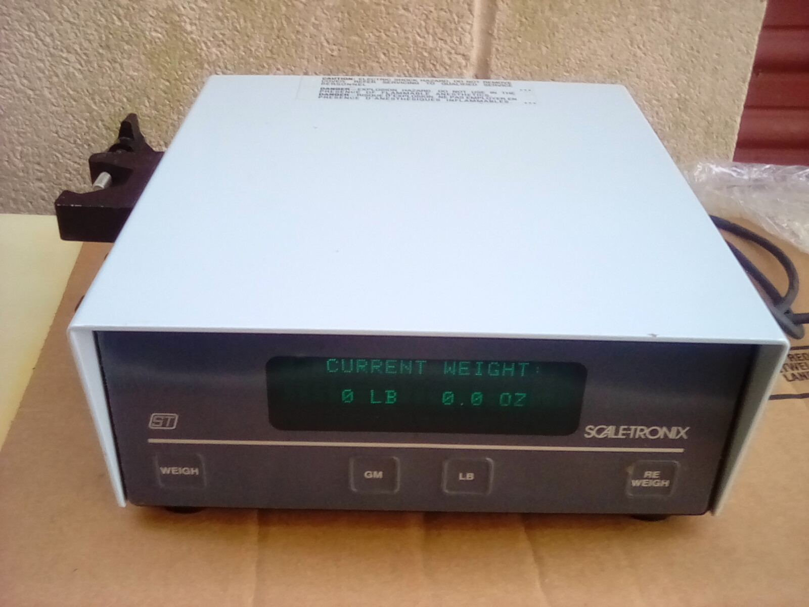 SCALE-TRONIX 4002 DIGITAL READOUT SCALE