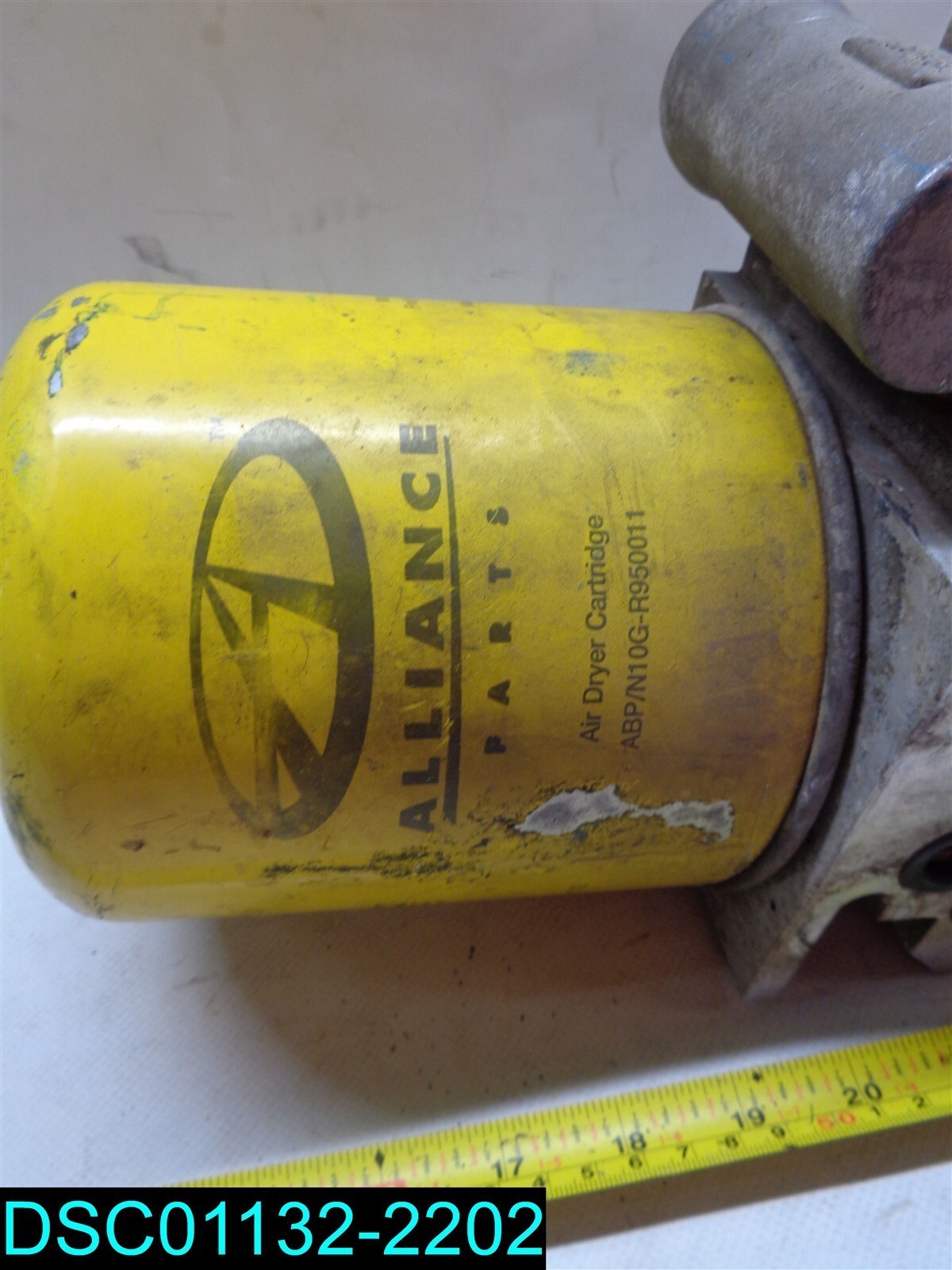 used item- Bendix Type 5015533 AD-IS Air Dryer for Kenworth Peterbilt