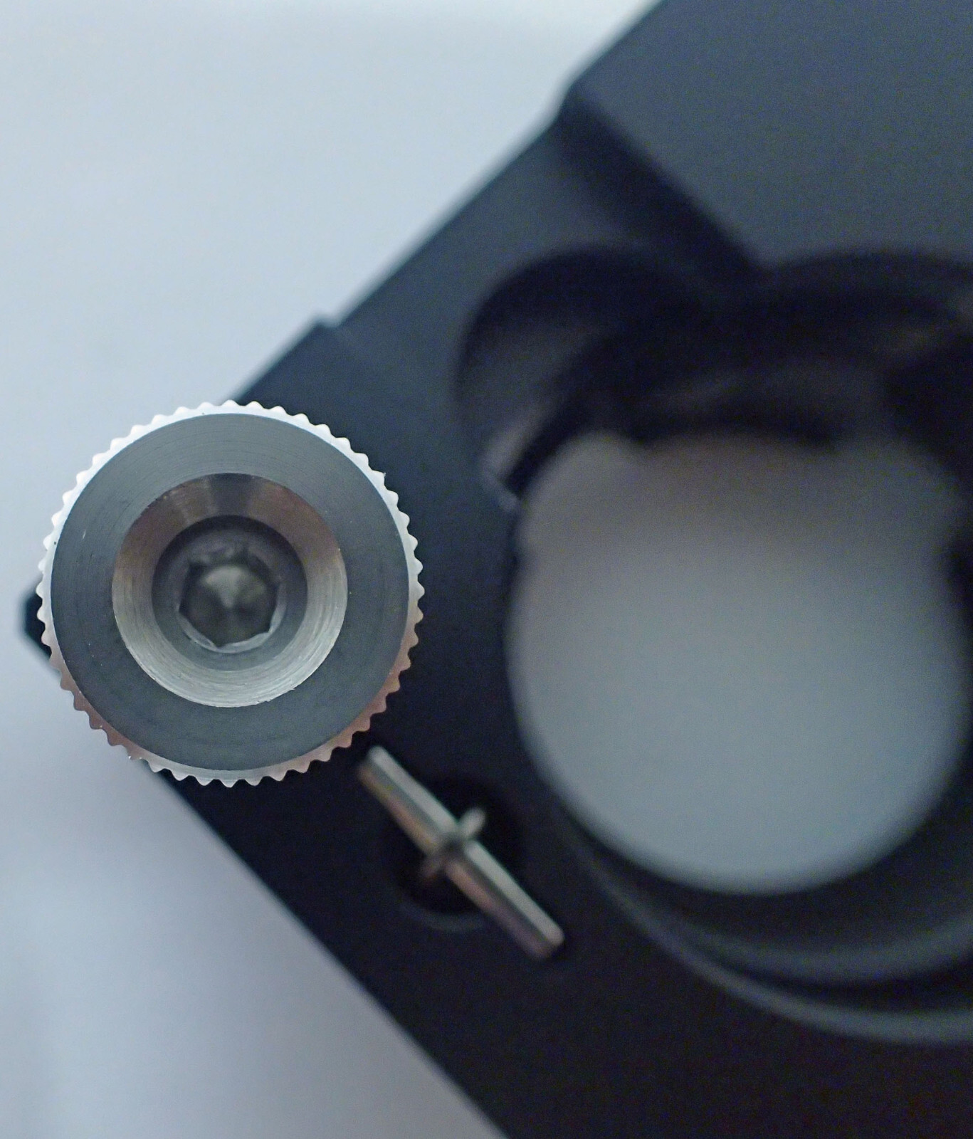OPTOSIGMA MHI-25.4 KINEMATIC CENTER MIRROR MOUNT FOR 25.4mm MIRROR