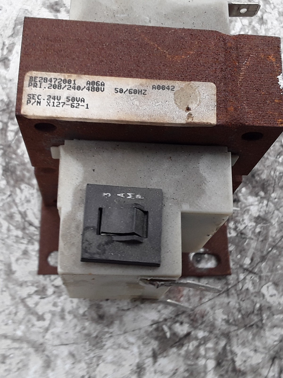 Basler BE28472001 A06A Sec. 24V 50VA p/N x127-62-1