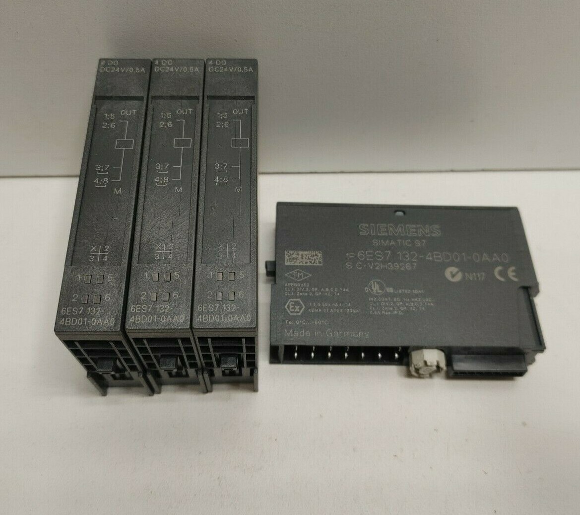 LOT OF 4 NEW OLD STOCK! SIEMENS SIMATIC S7 OUTPUT MODULES 6ES7-132-4BD01-0AA0
