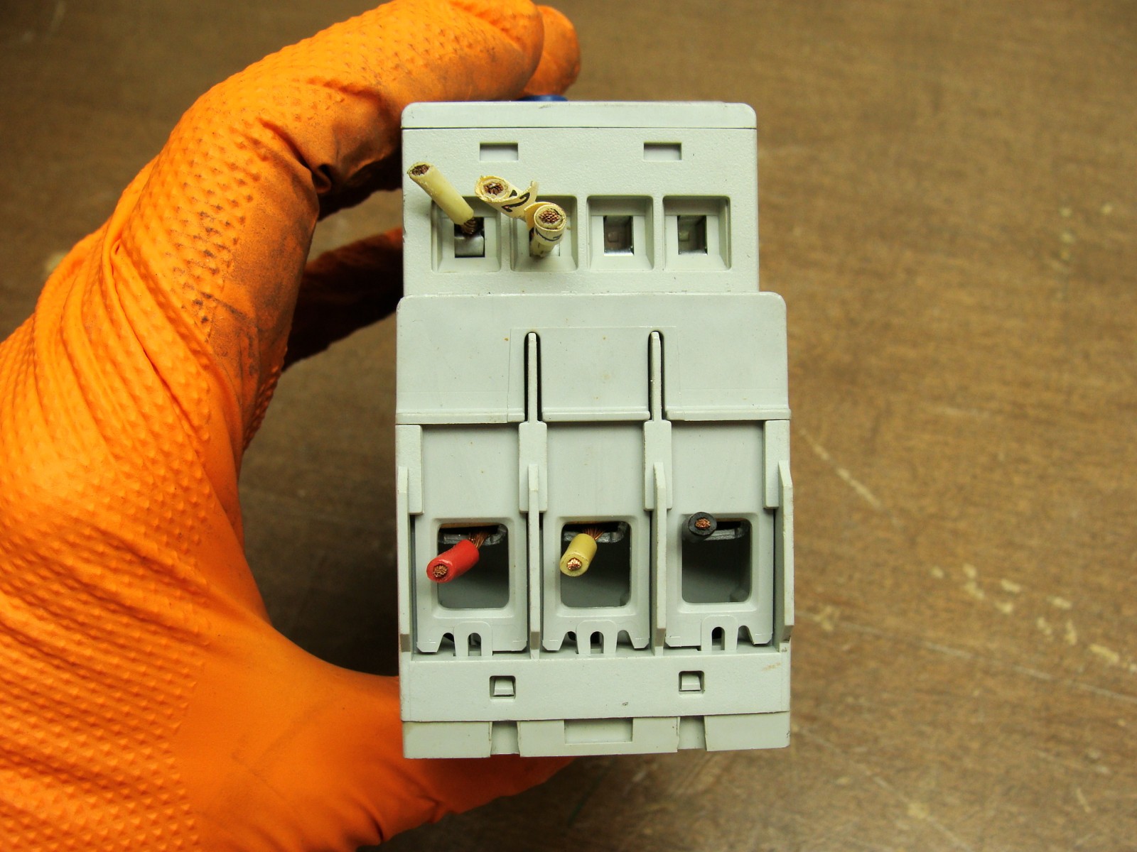ALLEN BRADLEY 100-C09*10 SER A CONTACTOR W/193-ED1CB SER B OVERLOAD RELAY
