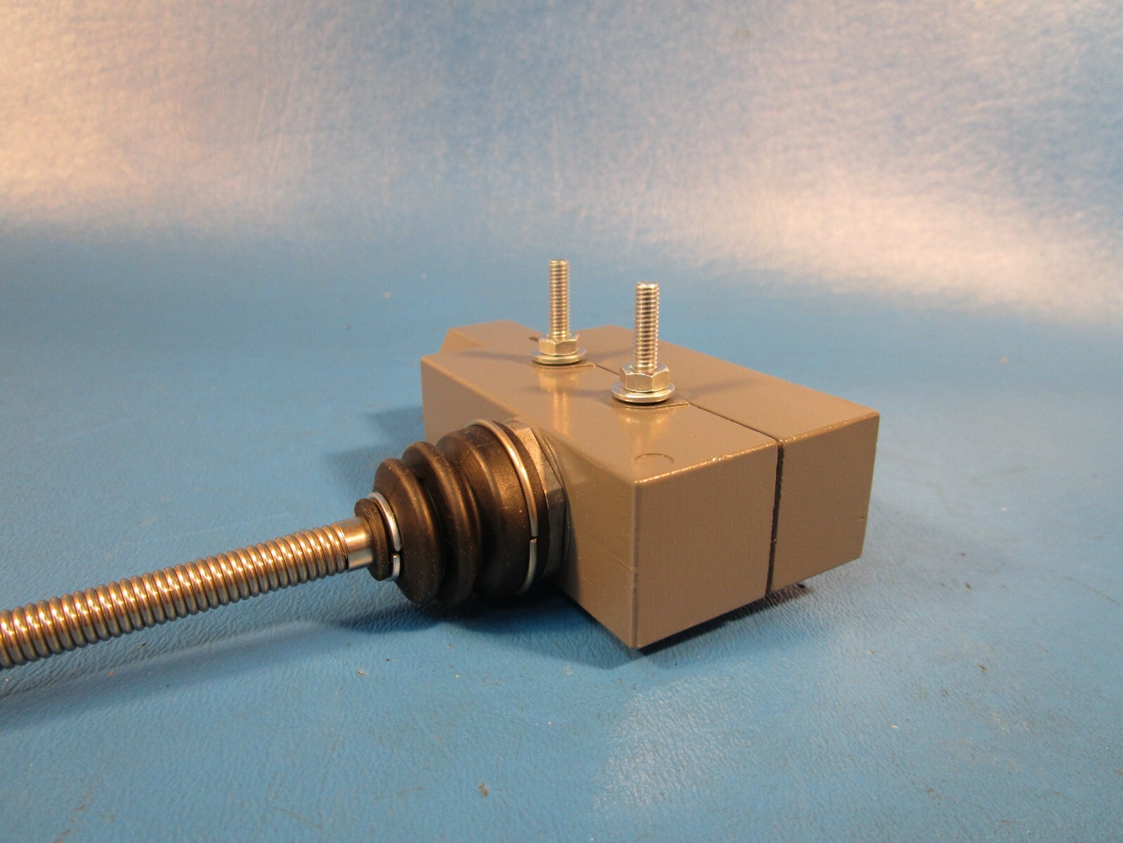 Eaton E47CLS14 Limit Switch, 3 AMPS @ 480 VAC, 20 AMPS @125/250 VAC