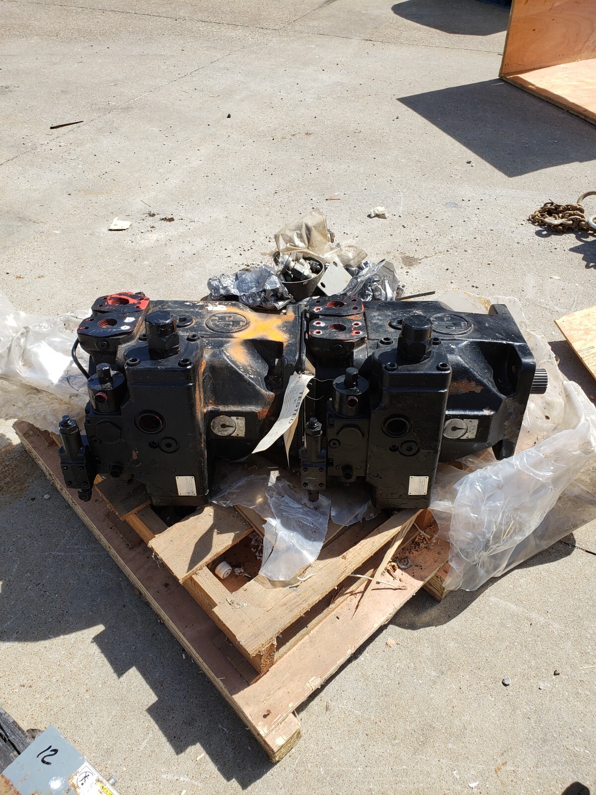 REX ROTH A4VSG250HPA/11RP7B10K0 BACK TO BACK PUMP