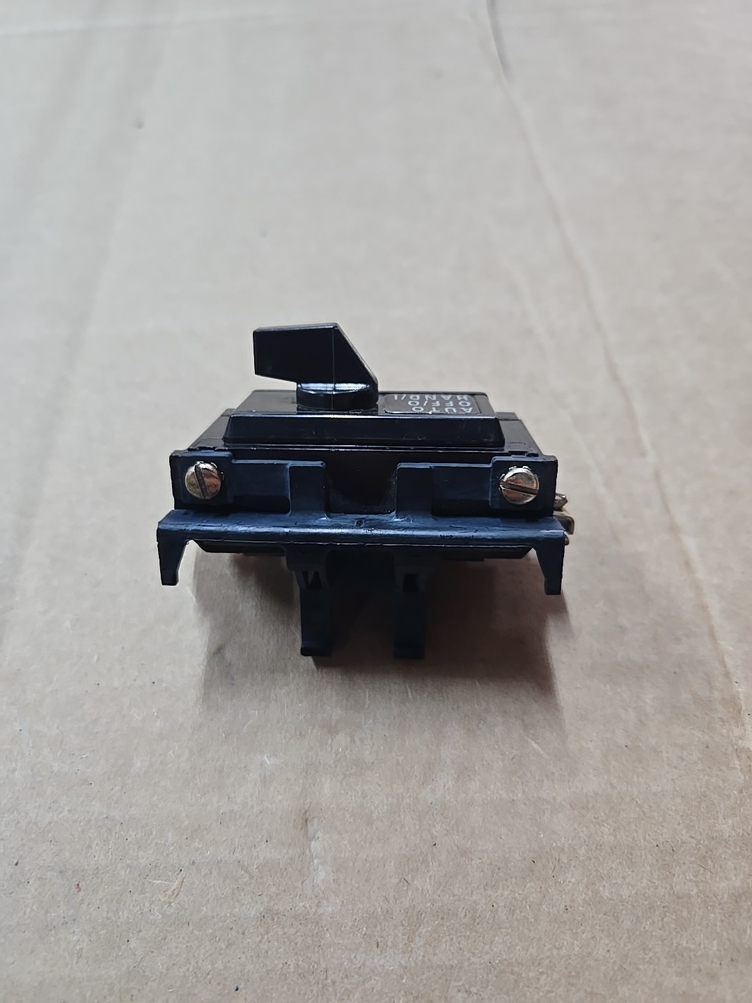 1) SQUARE D 9999SC2 B600 HAND/OFF/AUTO SELECTOR SWITCH FOR MOTOR STARTER KIT