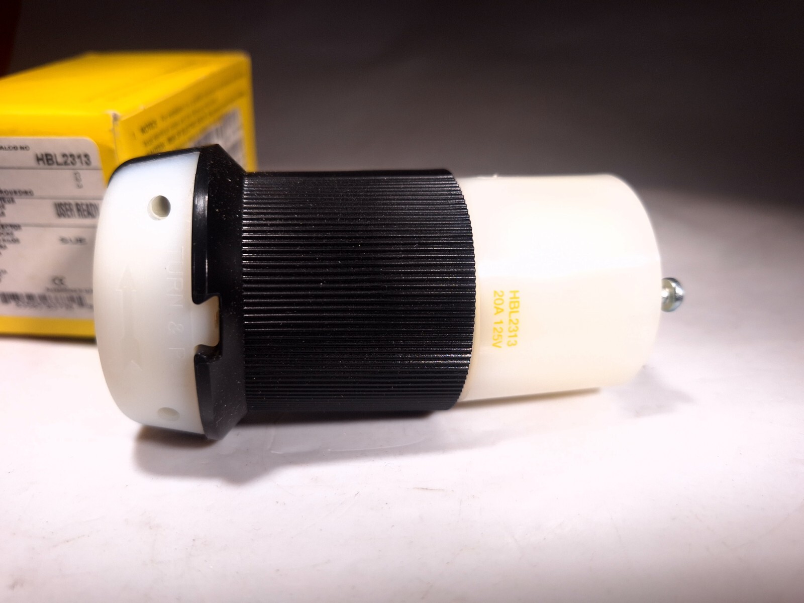 HUBBELL HBL2313 TWIST-LOCK CONNECTOR 20A 125V 2P 3W GRND NEMA L5-20R