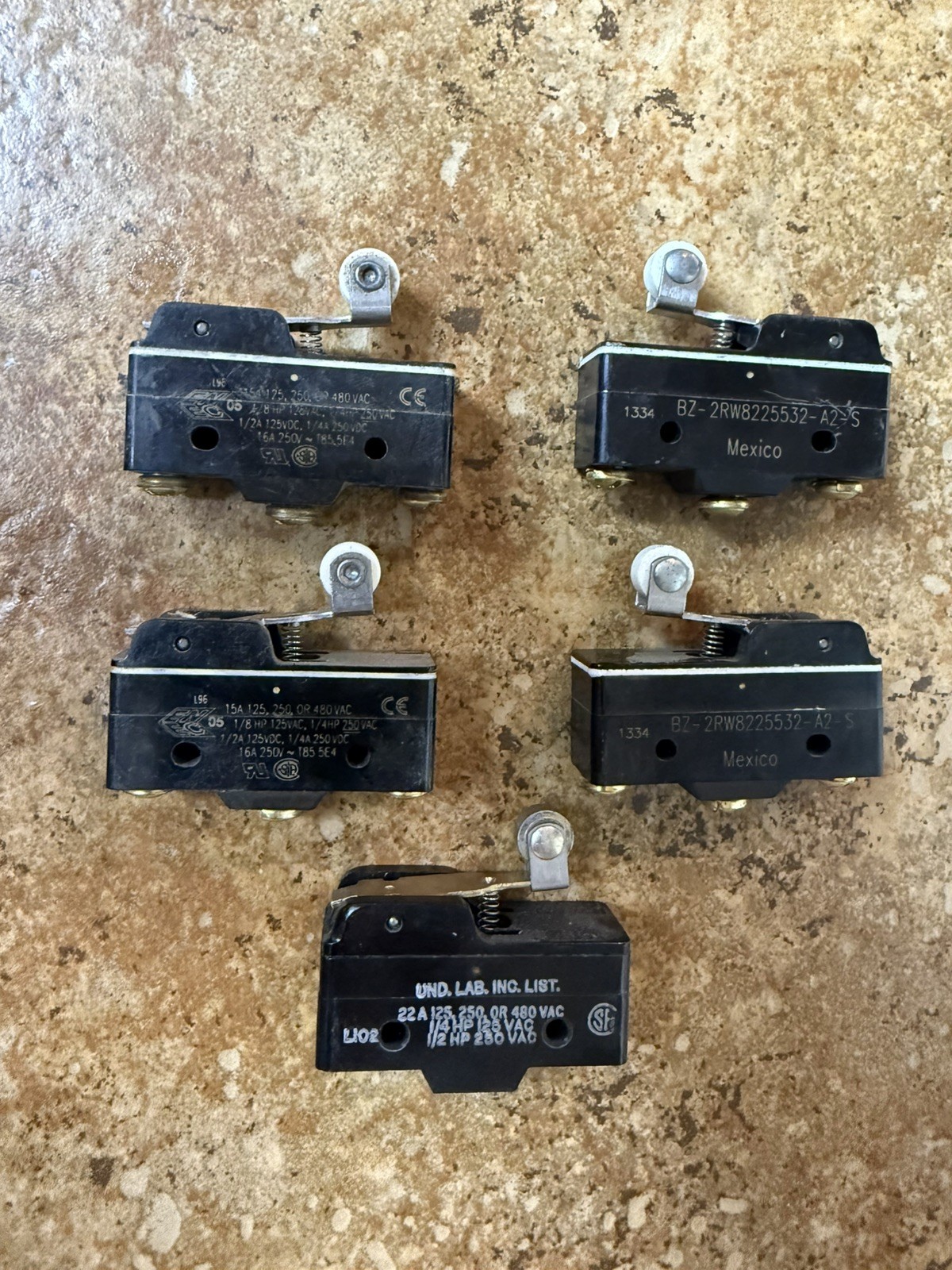 Micro Switch BZ-2RW822-A2 Honeywell Switch BZ2RW822A2 lot of 5