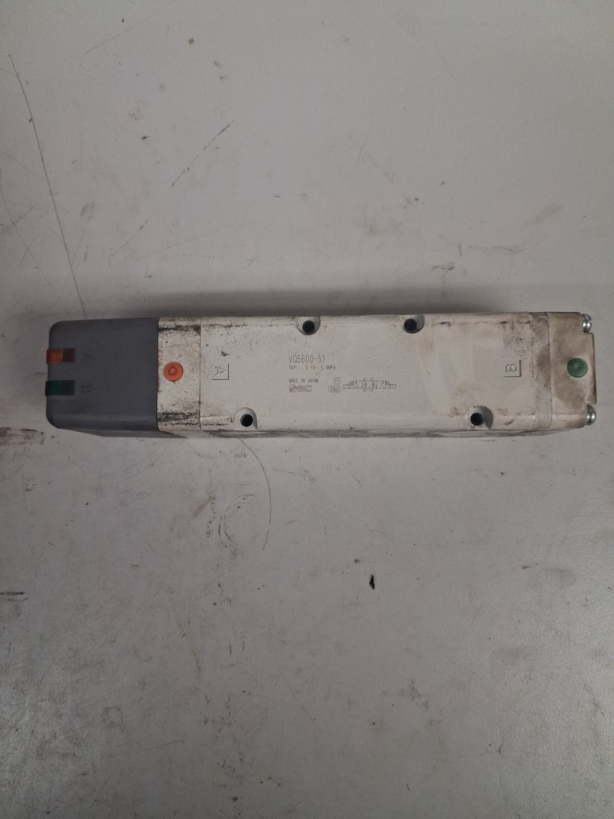 SMC VQ5600-51 SOLENOID VALVE 0.15-1.0MPA