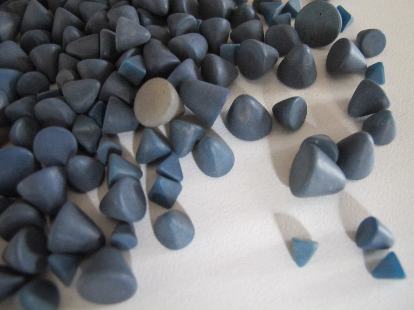 Otec mixed cone / pyramid PLASTIC TUMBLING POLISHING BUFFING DEBURRING MEDIA